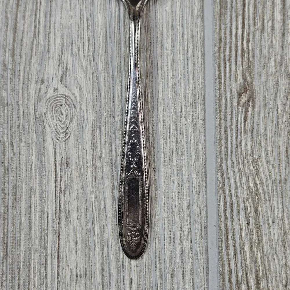 Oneida Community Plate Grosvenor Set‎ 13 Pcs Teaspoons Bouillon Soup Spoons